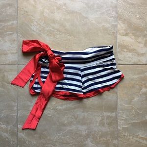 CUTE BOOTY LOUNGE - Striped Booty Shorts Small